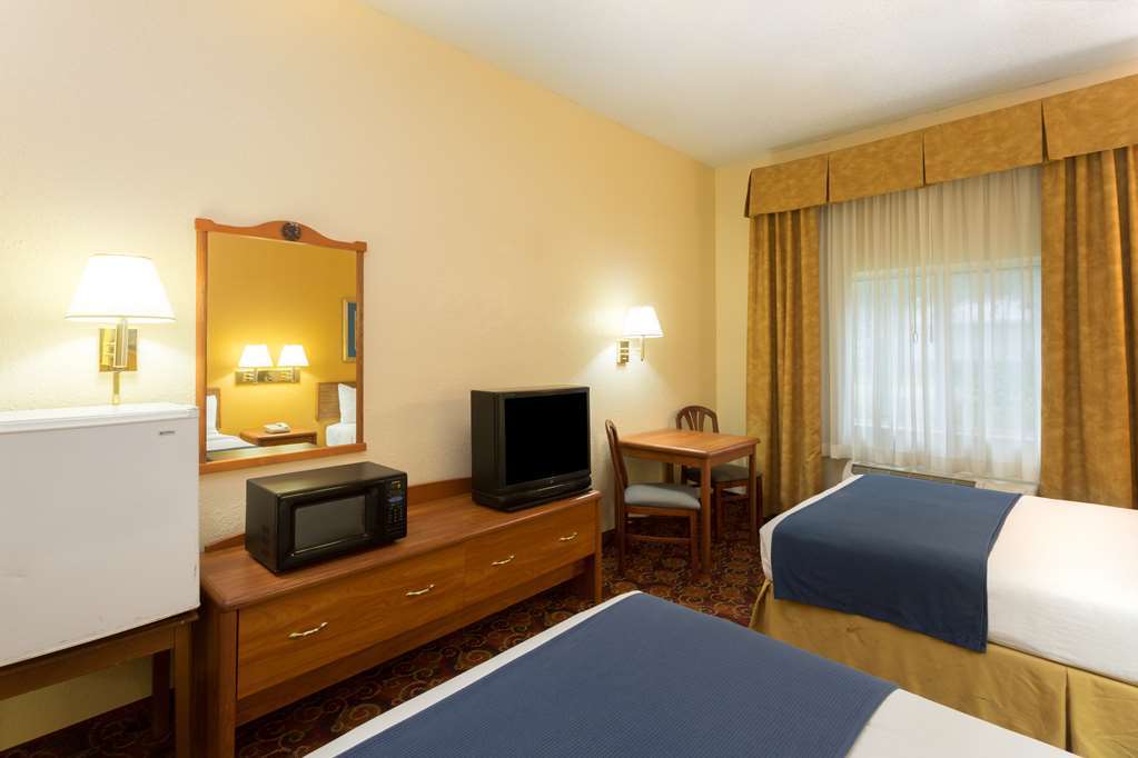 Holiday Inn Express - Naples South - I-75 By Ihg Golden Gate Стая снимка