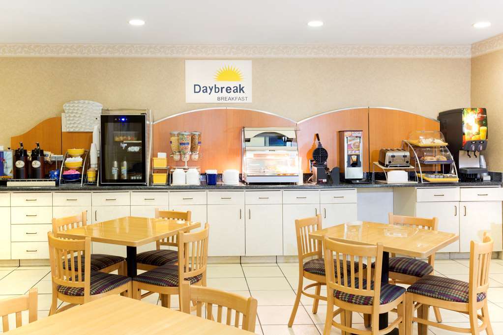 Holiday Inn Express - Naples South - I-75 By Ihg Golden Gate Съоръжения снимка